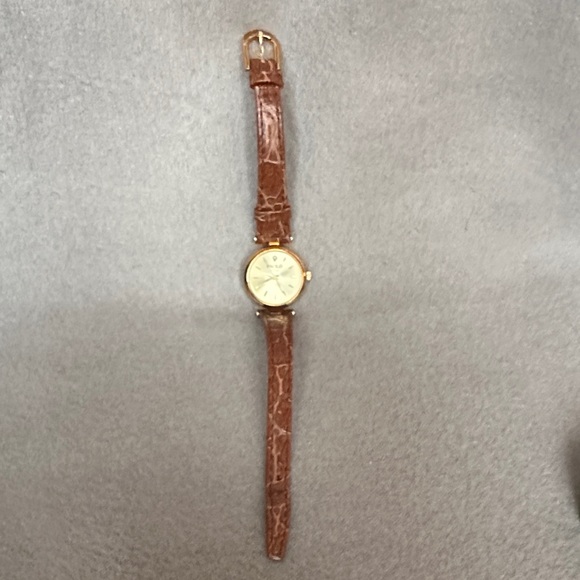 Gucci Paolo Gucci Genuine Diamond and Leather Watch - Picture 9 of 16